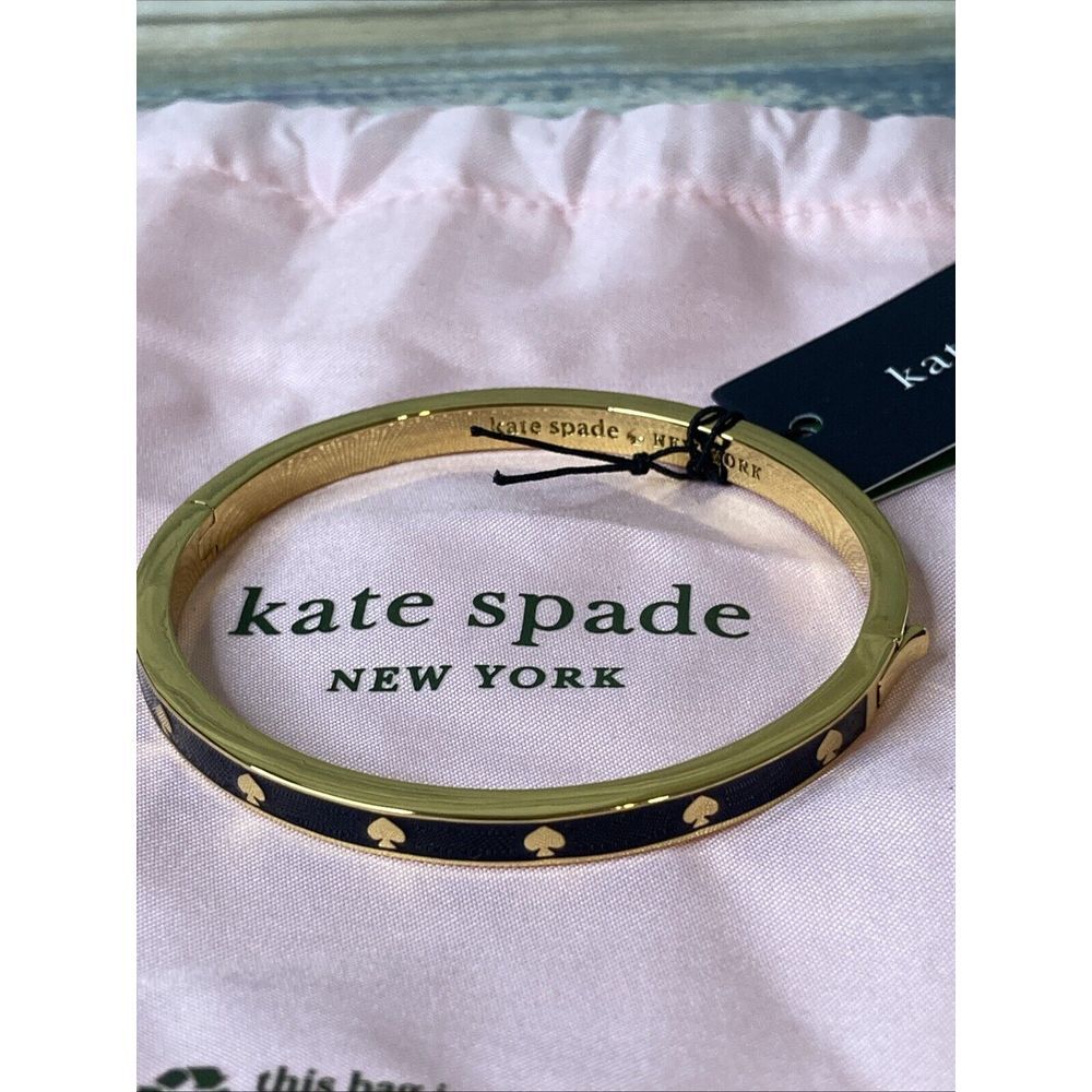 Kate Spade New York Black Enamel Gold Tone Hinge Bracelet Bangle‎ NWT